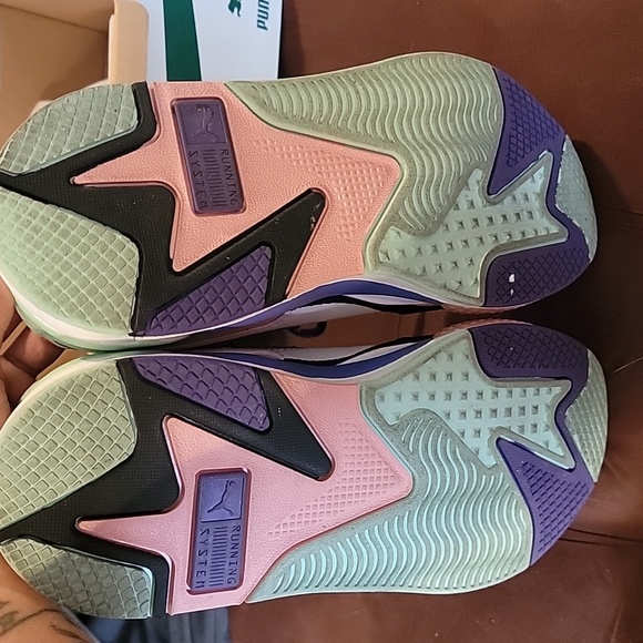 Puma - Picture 8 of 9